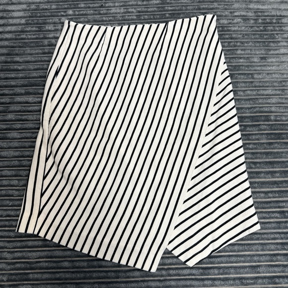 LOFT Dresses & Skirts - LOFT Asymmetrical Black and White Striped Skirt